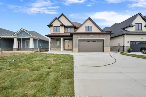 341 Christine Ave, Essex, ON N0R 1A0