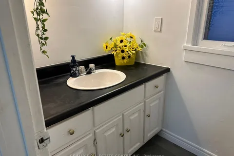 18 Forks Road, ON L3B 5K1
