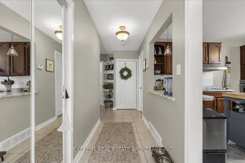 7583 Rainbow Crescent, Niagara Falls, ON L2G 7K5