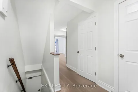 88 Clyde St, Hamilton, ON L8L 5R4