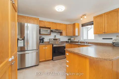 151 SANDRA Cres, Clarence-Rockland, ON K4K 1N7