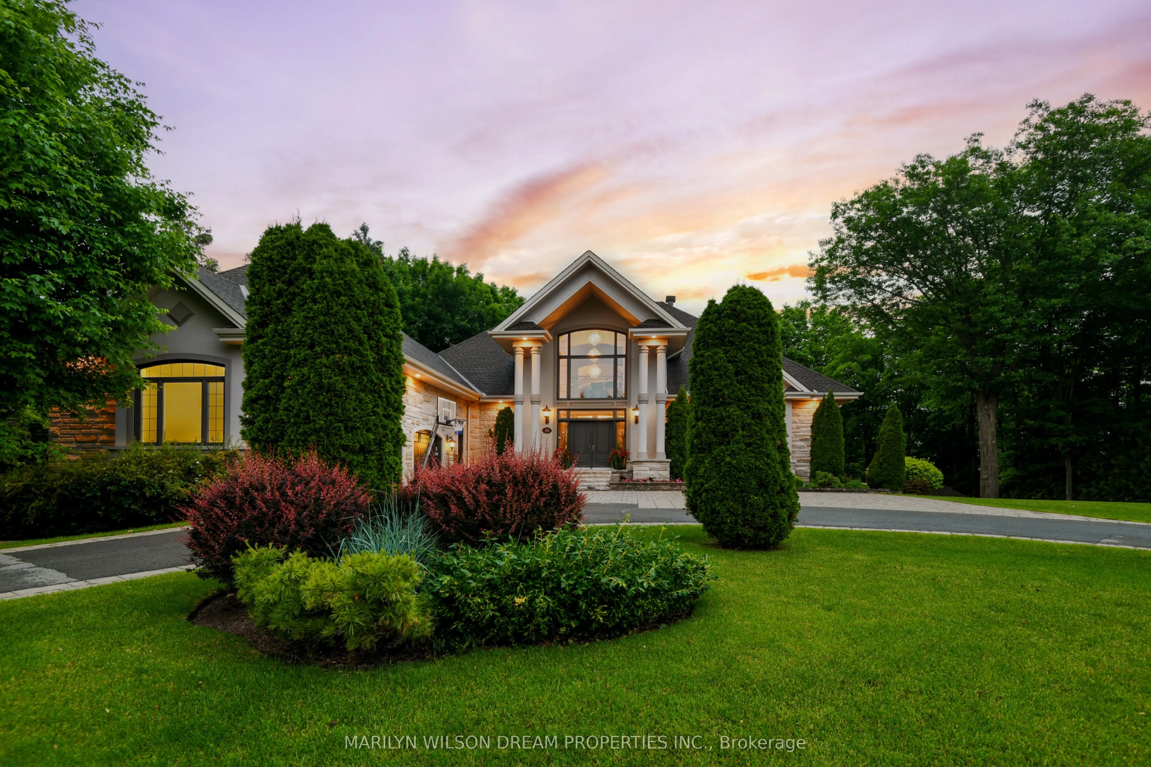 38 Rothwell Drive, ON K1J 7G4