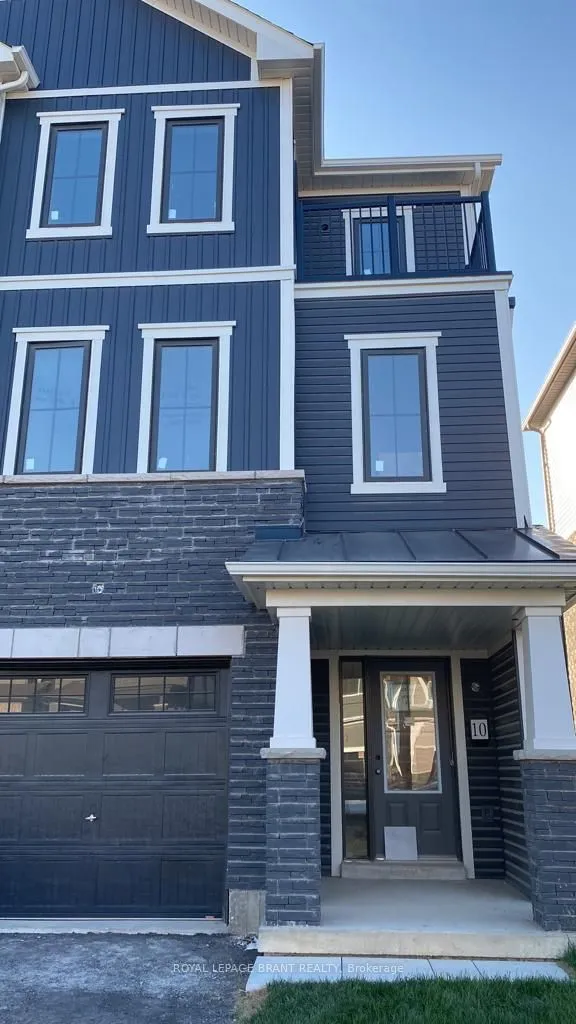 10 Baskett Street, Brantford, ON N3T 0W3