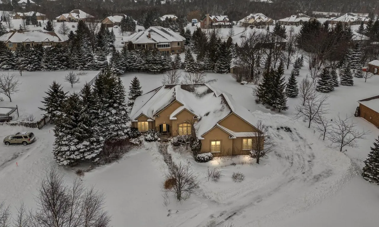 38 Brookhaven Cres, East Garafraxa, ON L9W 7M9