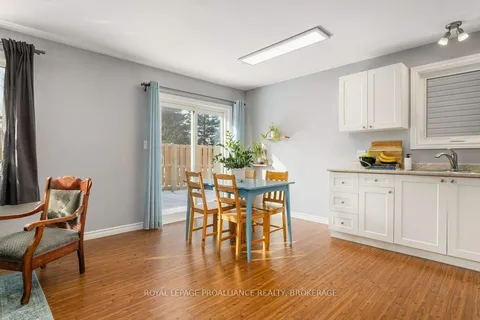 66 Cowdy St, Kingston, ON K7K 3V9