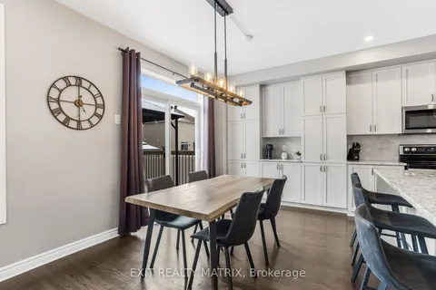 612 Bruxelles St, Russell, ON K0A 1W0
