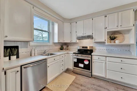 727 Brighton Ave, Hamilton, ON L8H 6H5