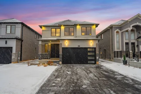 36 Miller Dr, Hamilton, ON L9G 0H9