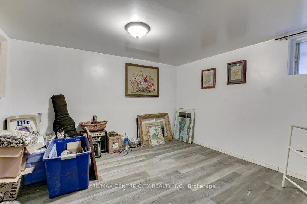781 Dufferin Avenue, ON N5W 3J9