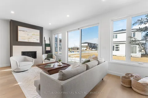 204 Superior Dr, Loyalist, ON K7N 0E8