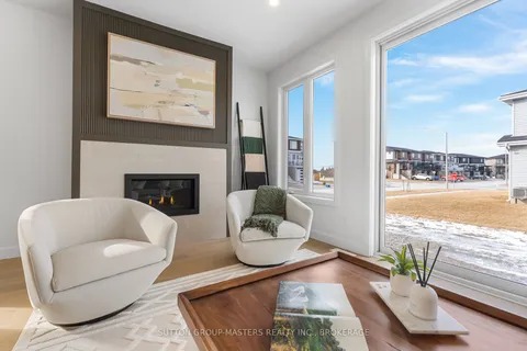 204 Superior Dr, Loyalist, ON K7N 0E8