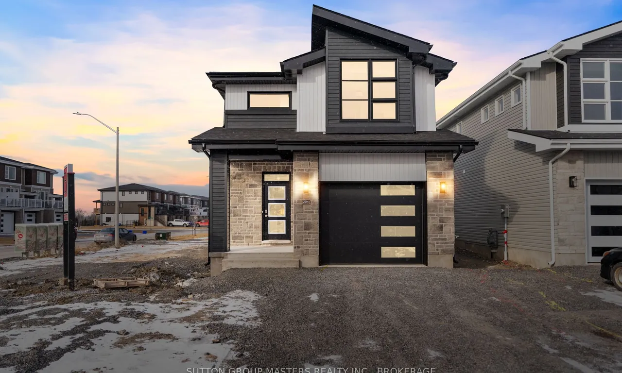 204 Superior Dr, Loyalist, ON K7N 0E8