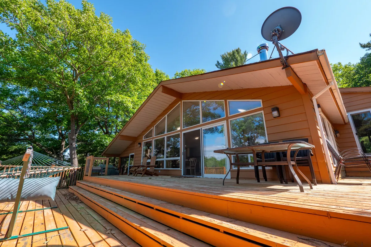 3140 Island 1810 N/A, ON P0E 1E0