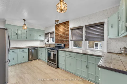 1335 Kitchener Ave, Hunt Club - South Keys and Area, ON K1V 6W1