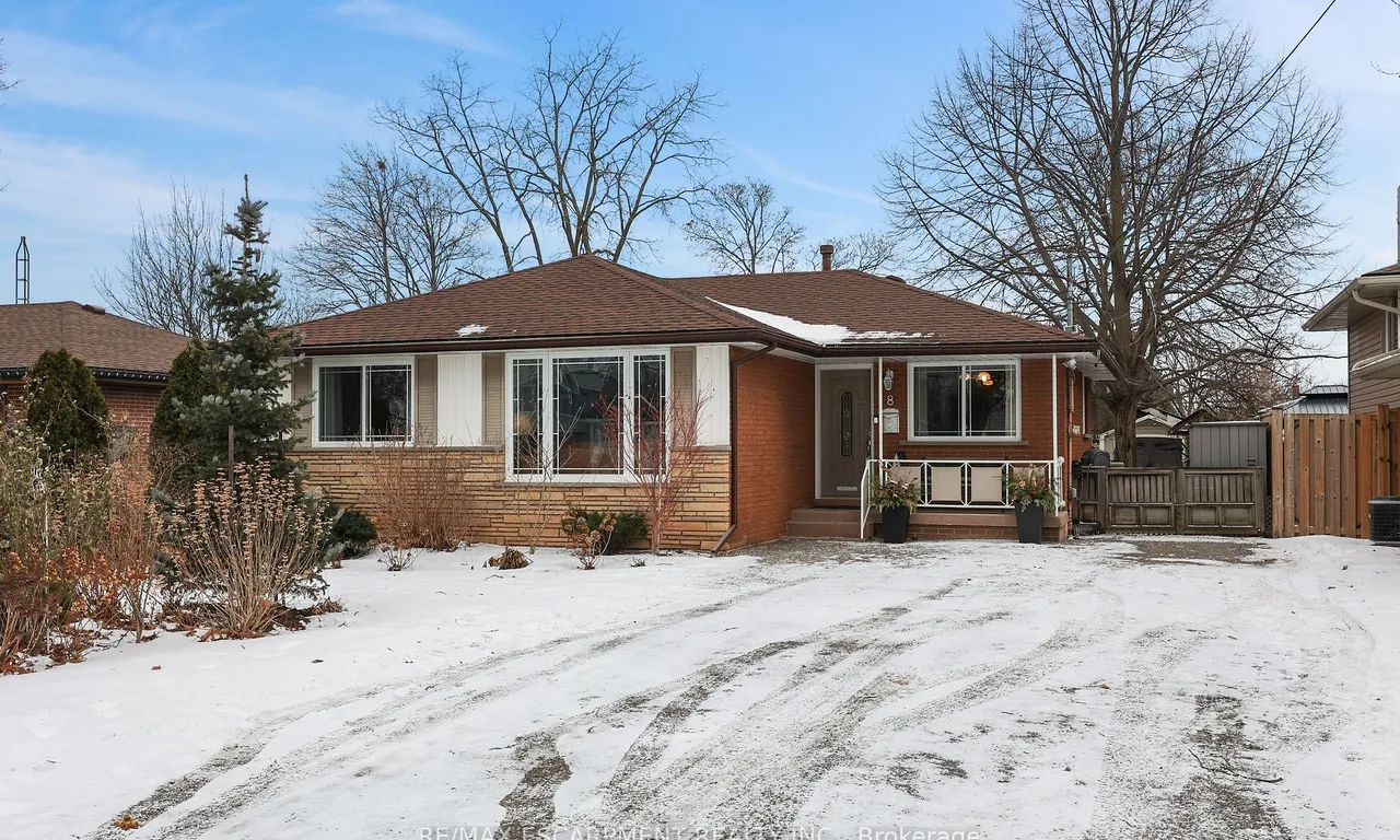 8 Lakeview Ave, Grimsby, ON L3M 3M1