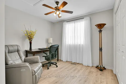 728 Robin Crt, Cornwall, ON K6H 7N4