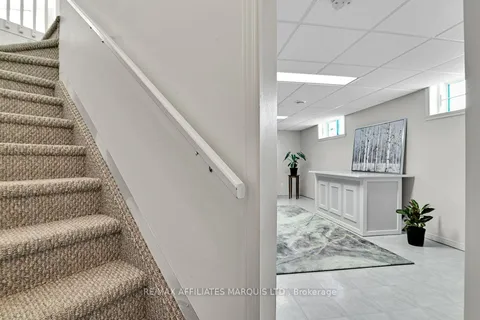 728 Robin Crt, Cornwall, ON K6H 7N4