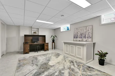 728 Robin Crt, Cornwall, ON K6H 7N4