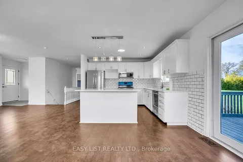 123 Livingwood Crescent, Madoc, ON K0K 2K0