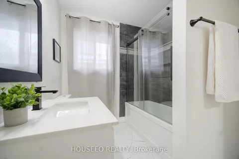 352 Winnipeg Blvd, London, ON N5W 4V2