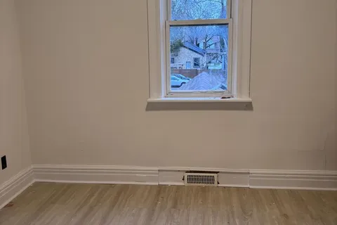 710 Adelaide Street, ON N5Y 2L5