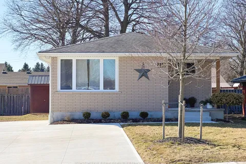 210 Caverly Road, Aylmer, ON N5H 2P7