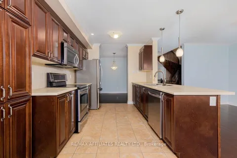215 Gossamer St, Orleans - Convent Glen and Area, ON K1W 0B9