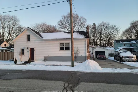 156 Maple St, West Elgin, ON N0L 2C0
