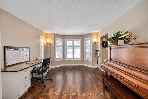 57 Stonefield Lane, Middlesex Centre, ON N0M 2A0