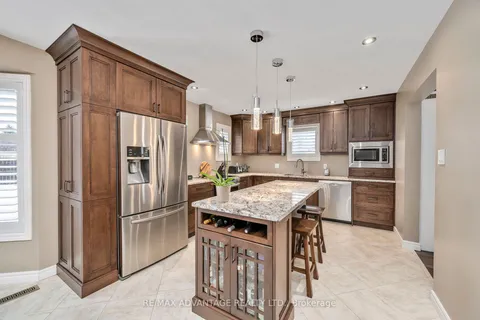 57 Stonefield Lane, Middlesex Centre, ON N0M 2A0