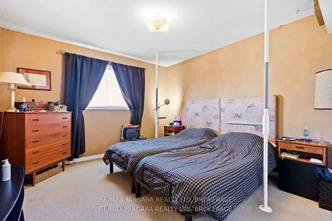 17 Waterview Crt, Welland, ON L3C 7J1
