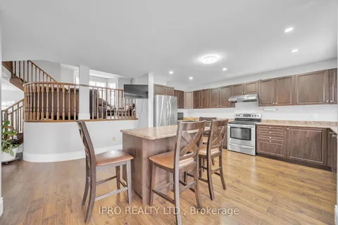 95 Wakefield St, Woolwich, ON N0B 1M0