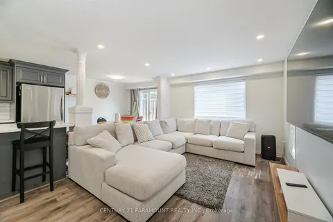 78 PERIWINKLE St, Kitchener, ON N2E 4C7