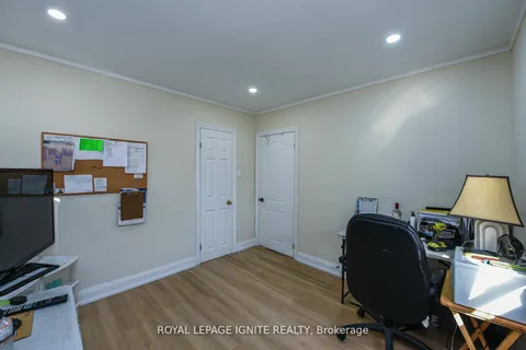 266 Adair Ave, Hamilton, ON L8H 6B2