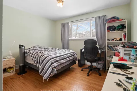 74 West St, Thorold, ON L2V 2S5