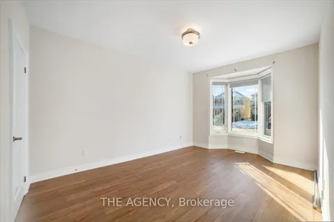 80 Marsh Ave, Peterborough, ON K9H 0J5