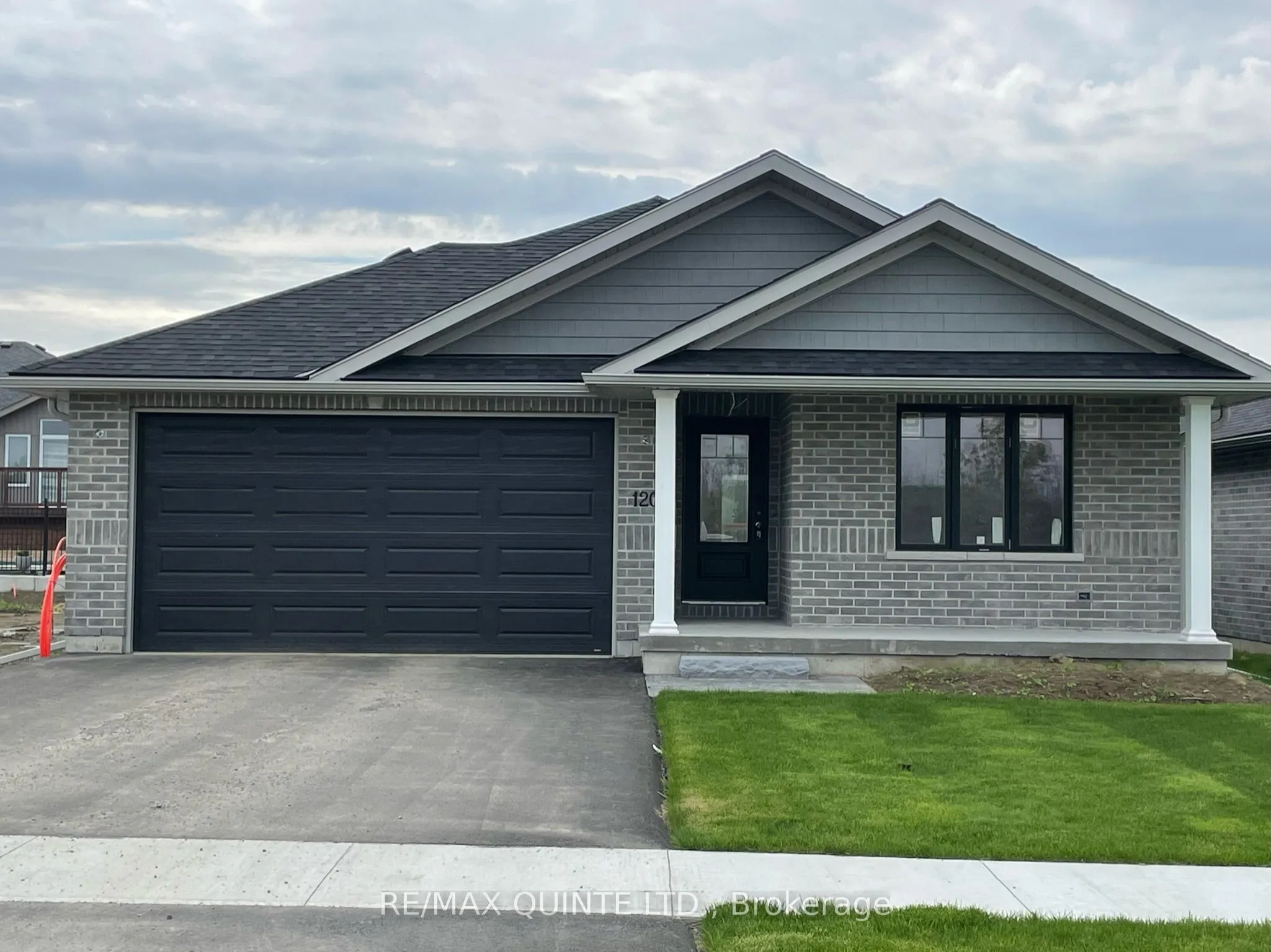 120 HASTINGS PARK Drive, Belleville, ON K8P 0J4