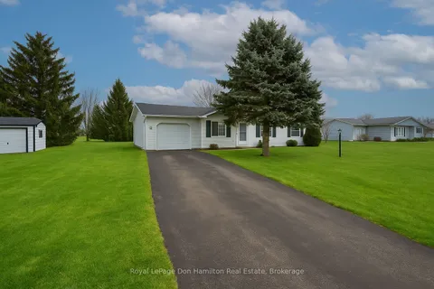 101 Meadowview Lane, North Perth, ON N4W 3G8