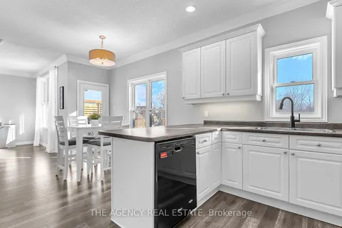 11 Meadowvale Dr, St. Thomas, ON N5P 4P2