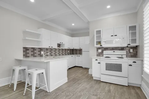 27 Craig St, London, ON N6C 1E9