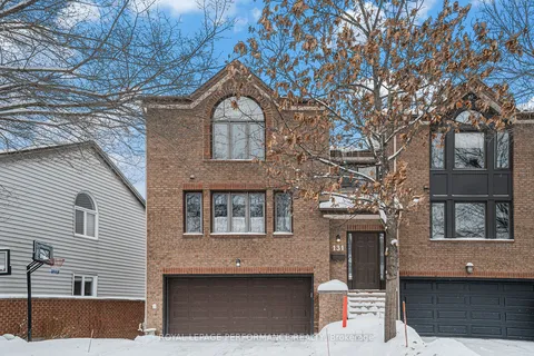131 Dunbarton Crt, Manor Park - Cardinal Glen and Area, ON K1K 4L6