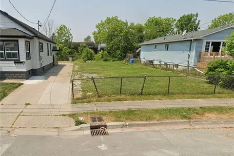 290 DEERE Street, Welland, ON L3B 2L8