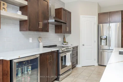 729 Pensacola Crt, Orleans - Cumberland and Area, ON K4A 0L6