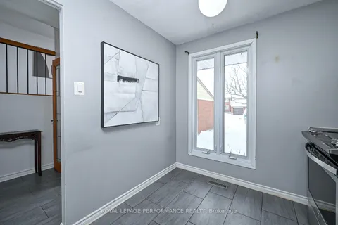 1039 Barwell Ave, Britannia Heights - Queensway Terrace N and Area, ON K2B 8H4