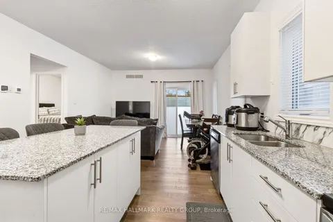 214 Adley Dr, Brockville, ON K6V 7E7