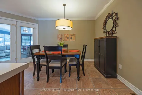 675 Whitehaven Cres, London, ON N6G 4V6