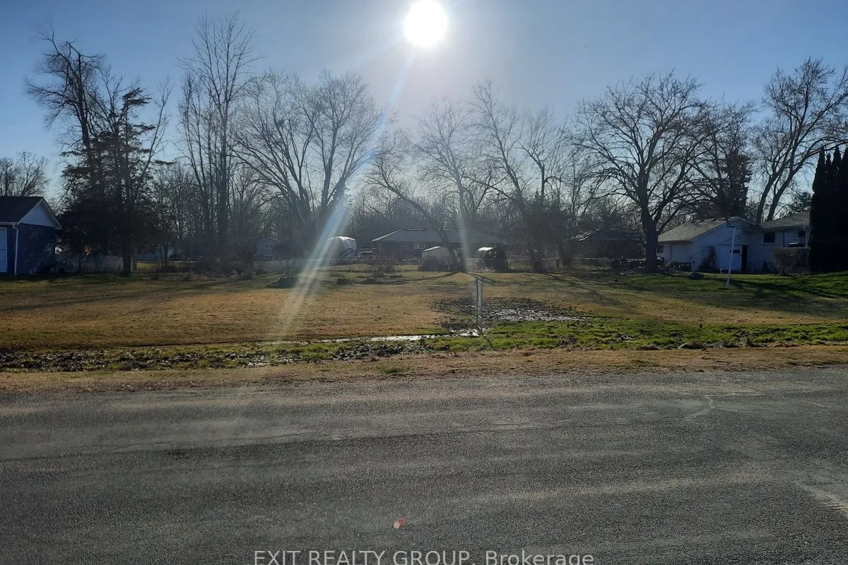 18 Alice Avenue, Quinte West, ON K8V 5P5