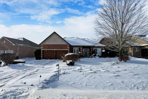 120 Southcrest Dr, Kawartha Lakes, ON L0C 1G0