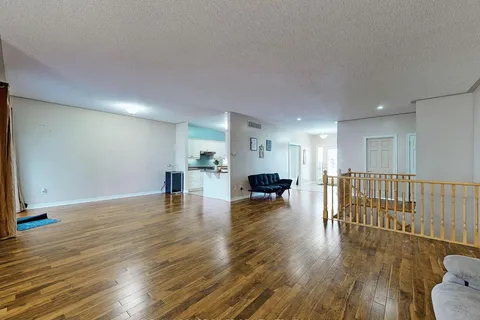 120 Southcrest Dr, Kawartha Lakes, ON L0C 1G0