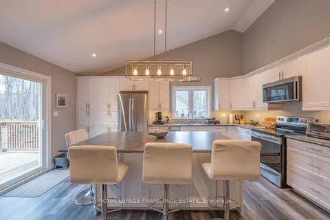 24 Ted&apos;s Lane, Galway-Cavendish and Harvey, ON K0L 1J0